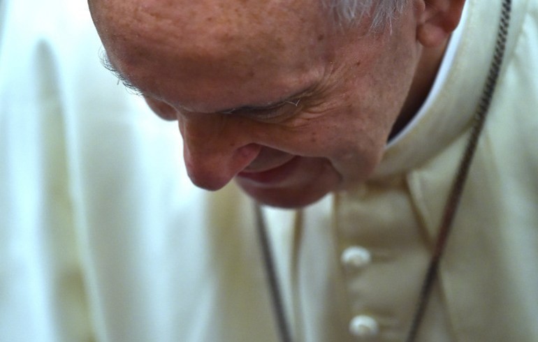 Attentat de Nice: le pape condamne la violence