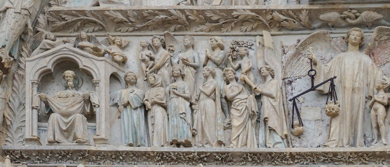 La cohorte des saints rejoint la demeure du Père céleste, portail de la cathédrale de Bourges XIIIe siècle | © Maurice Page