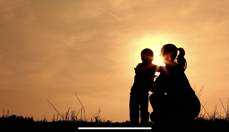 Femme et enfant