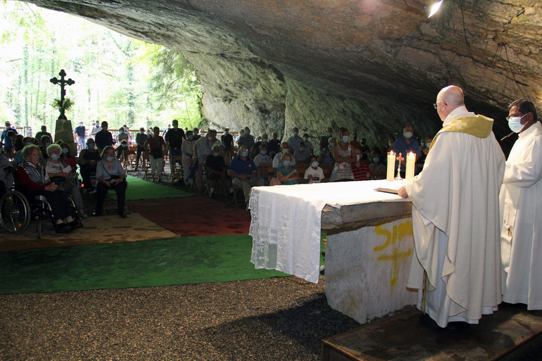 Assomption à la grotte Sainte-Colombe 