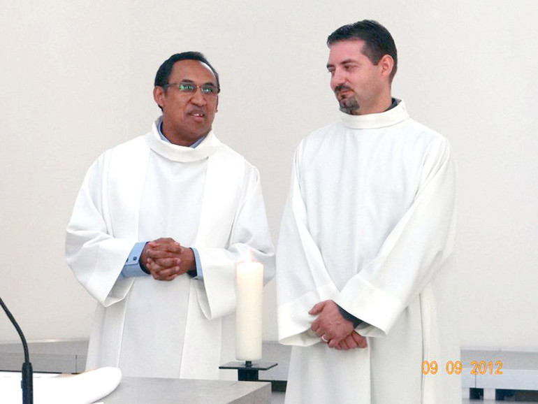 Le chemin de la vie est jalonné d'événements et celui du dimanche 9 septembre 2012, à l'église de Saint-Imier, a réjoui les cœurs des paroissiens du Vallon venus accueillir l'abbé Patrick Rakoto, curé, et Michel Monnerat, animateur en paroisse...