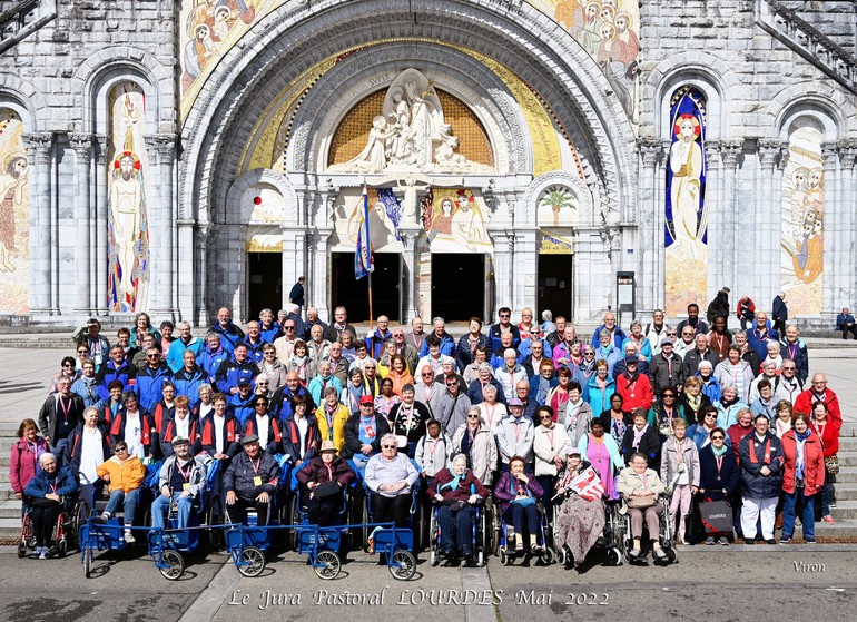 2022 - photo pèlerinage Jura mai à Lourdes