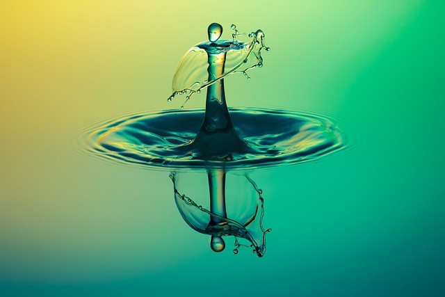 Eau éclaboussure