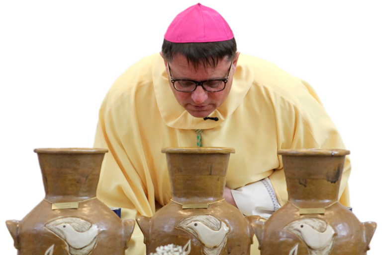 Mgr Felix Gmür lors de la bénédiction du Saint-Chrême 