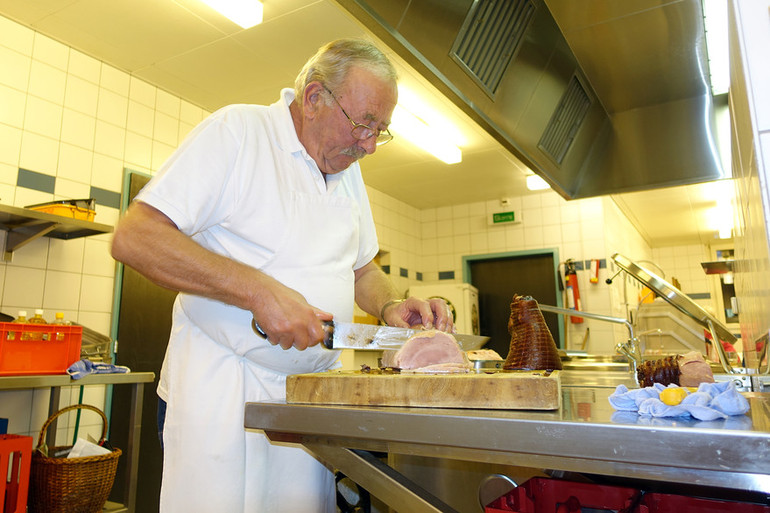 Thé-vente missionnaire 2016 Delémont