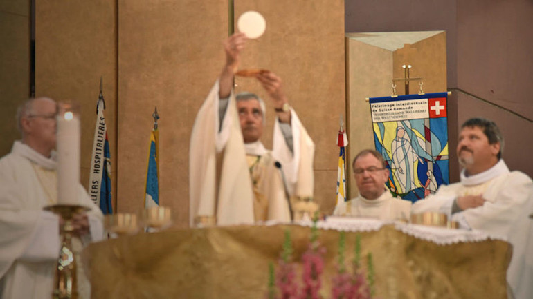 Lourdes 2017: Célébration d'envoi lors du 95ème pèlerinage interdiocésain de Suisse romande. (Photo: Grégory Roth)