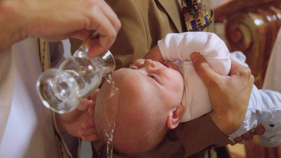 Le taux de baptême est partout en baisse en Suisse | DR
