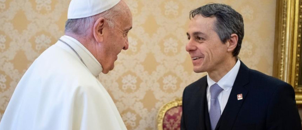 Le pape François rencontrant Ignazio Cassis en 2019 | © DFAE