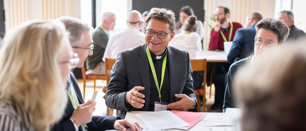 Mgr Felix Gmür, président de la CES, lors de l'assemblée synodale suisse à Einsiedeln | © Christian Merz