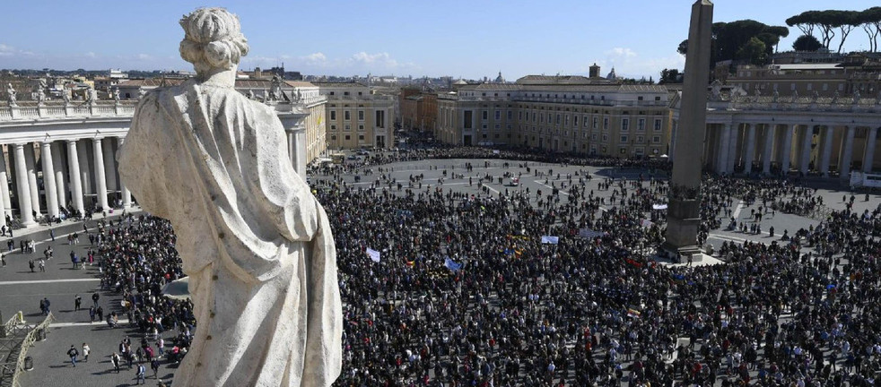 Plutôt que de rechercher «les feux de paille des idoles», le pape a appelé «à saisir la même beauté dans le visage des personnes qui marchent chaque jour à nos côtés» | © Vatican Media