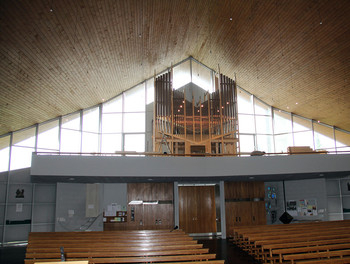 Début juillet 2014: l'instrument inachevé vu depuis le chœur de l'église
