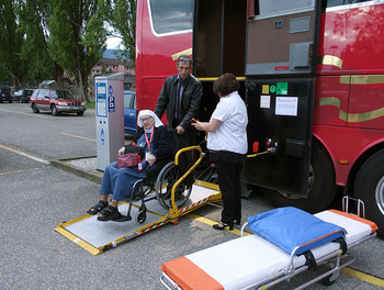 14 mai - Le transport des malades en car