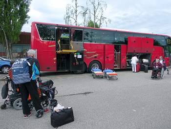 14 mai - Le transport des malades en car