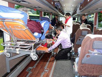 14 mai - Le transport des malades en car