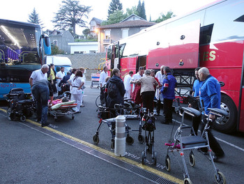 14 mai - Le transport des malades en car