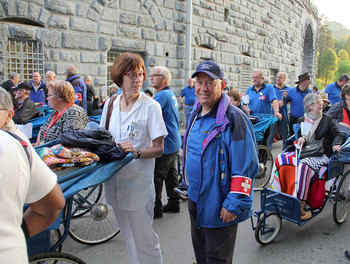 16 mai - Procession de la lumière