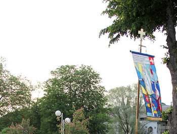 16 mai - Procession de la lumière