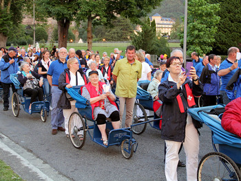 16 mai - Procession de la lumière