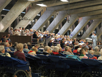 17 mai - Messe internationale