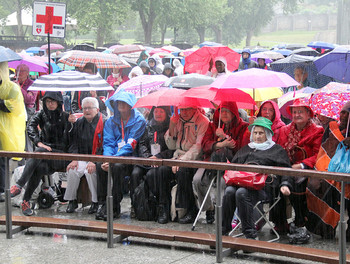 18 mai - Messe à la grotte