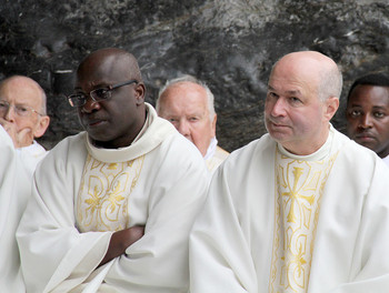 18 mai - Messe à la grotte