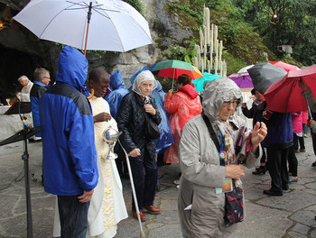 18 mai - Messe à la grotte