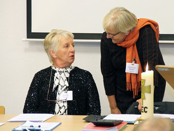 Françoise Maître, présidente de l'Assemblée et Monique Nicoulin, secrétaire à la CEC