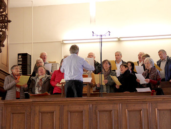 La chorale Sainte-Cécile de Montfaucon dirigée par Gérard Queloz, de Saignelégier
