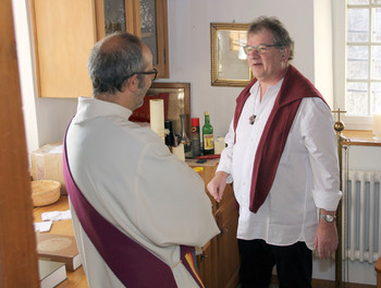 Didier Berret et Bernard Miserez dans la sacristie
