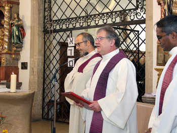 Aux chaises, Didier Berret, Bernard Miserez et Abhishek Kumar Gali