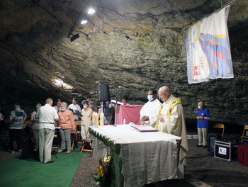 Assomption à la grotte Sainte-Colombe 