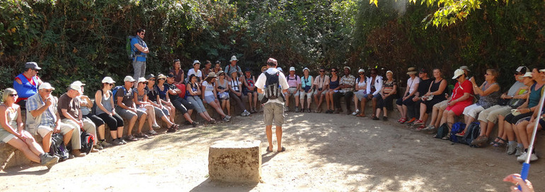 Pause spirituelle au bord du Jourdain