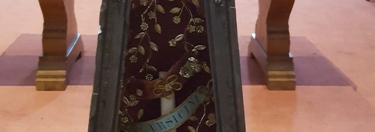 reliquaire contenant un os de saint Ursanne