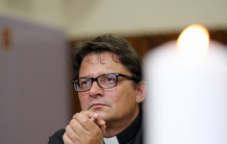 Mgr Felix découvre de nouvelles formes de catéchèse