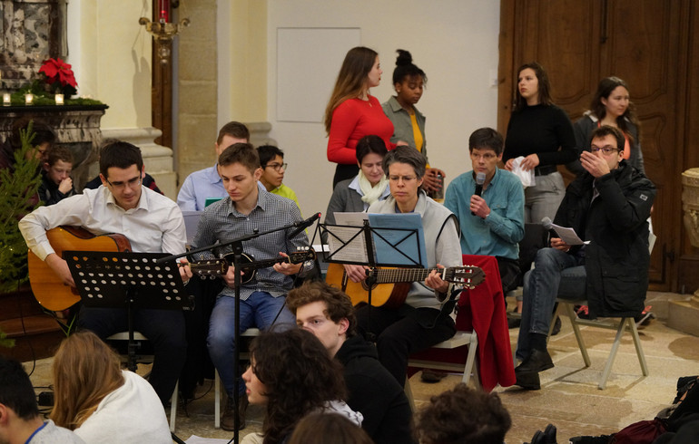 Tous sur son 31 pour fêter Dieu !