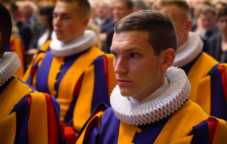 Garde Suisse Pontificale: une école de patience