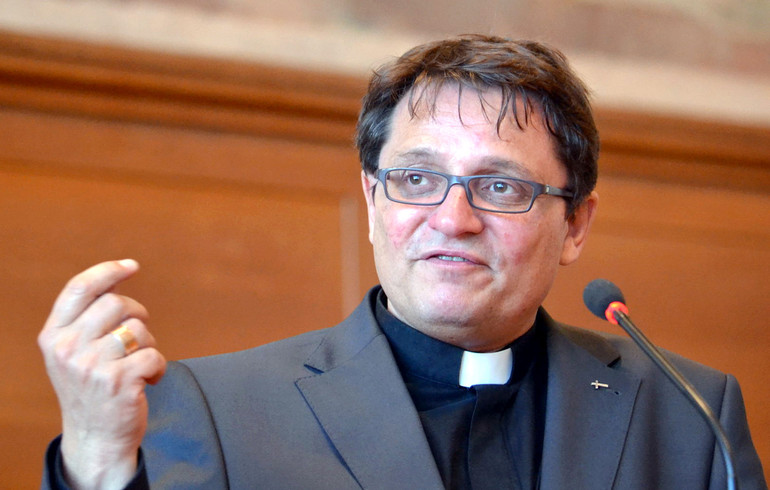 Mgr Gmür: Le PDC n’est pas le prolongement du bras l’Eglise
