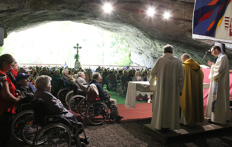 Pas de grands rassemblements pour l’Assomption