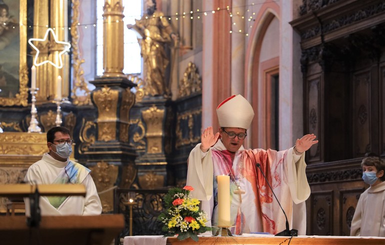 Mgr Felix Gmür célèbre saint Ursanne