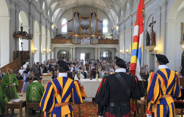 Messe Pontificale Solennelle des Anciens Gardes Suisses
