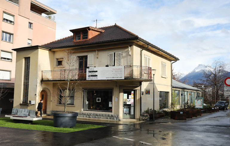 L’école suisse de Vitrail a racheté ses locaux et va se développer