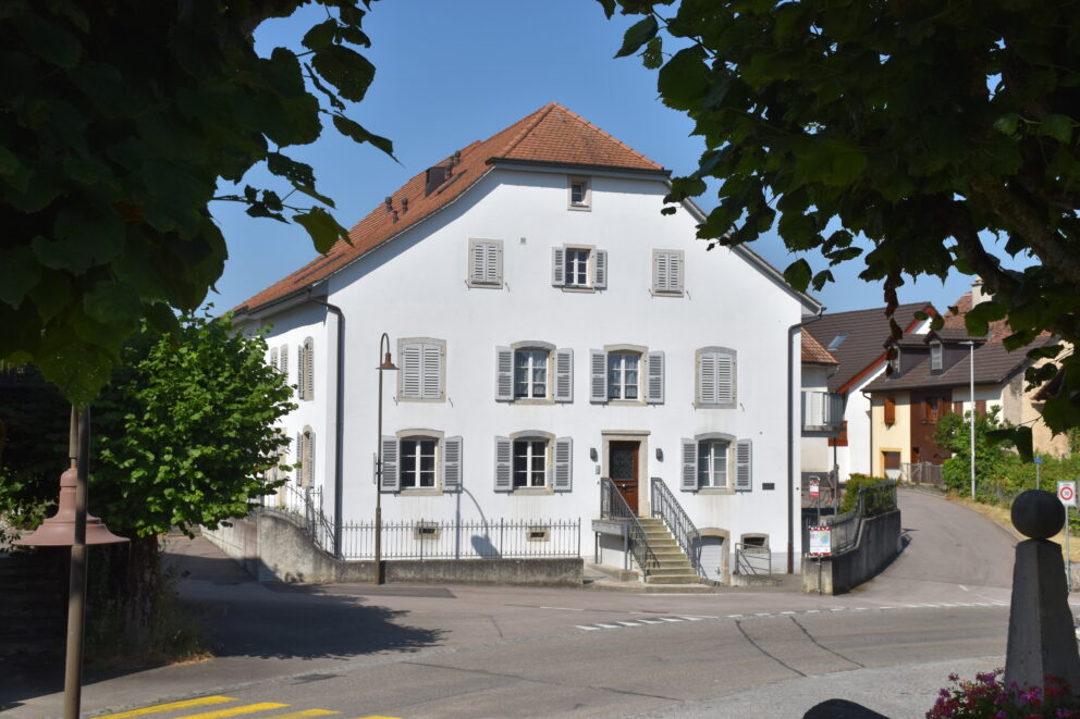 Maison de paroisse à Cornol-1