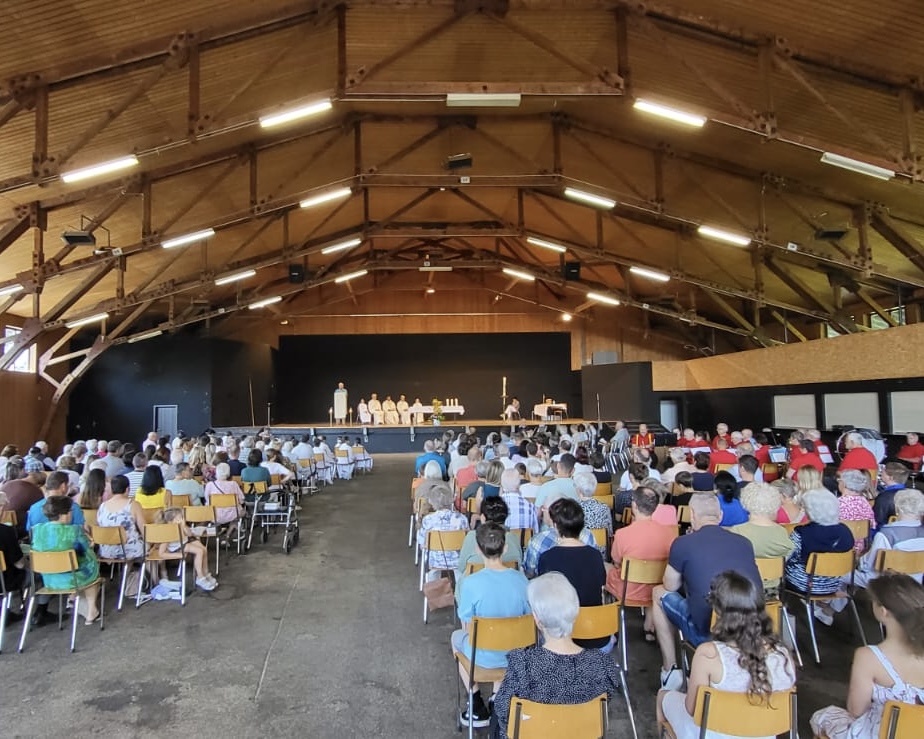 Fête-Dieu à Bassecourt et Develier