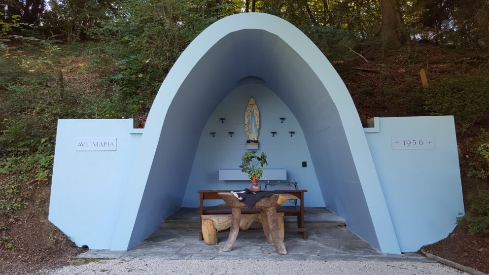 Grotte Notre-Dame de Lourdes à Rebeuvelier-1