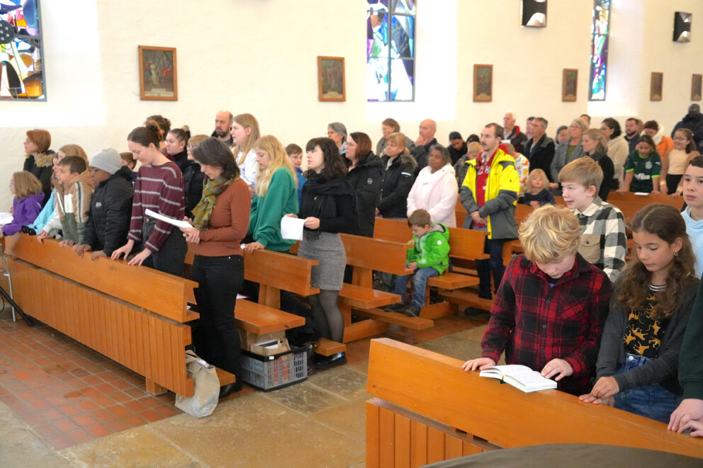 Les enfants des équipes MADEP se rassemblent pour défendre leurs droits