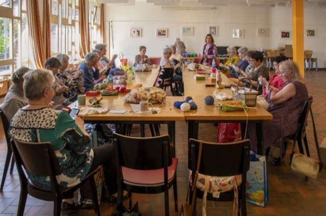 Les Tricoteuses : Les mailles en c(h)oeur