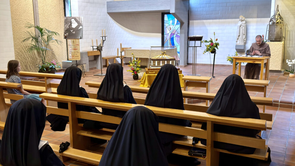 Les reliques de sainte Élisabeth de la Trinité au Carmel de Develier