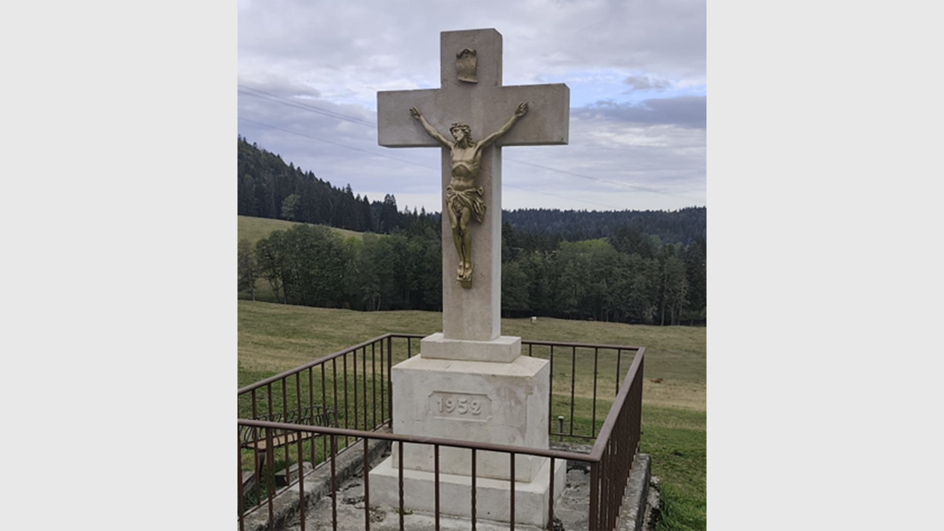 Les croix du Bémont et de La Bosse retrouvent tout leur éclat